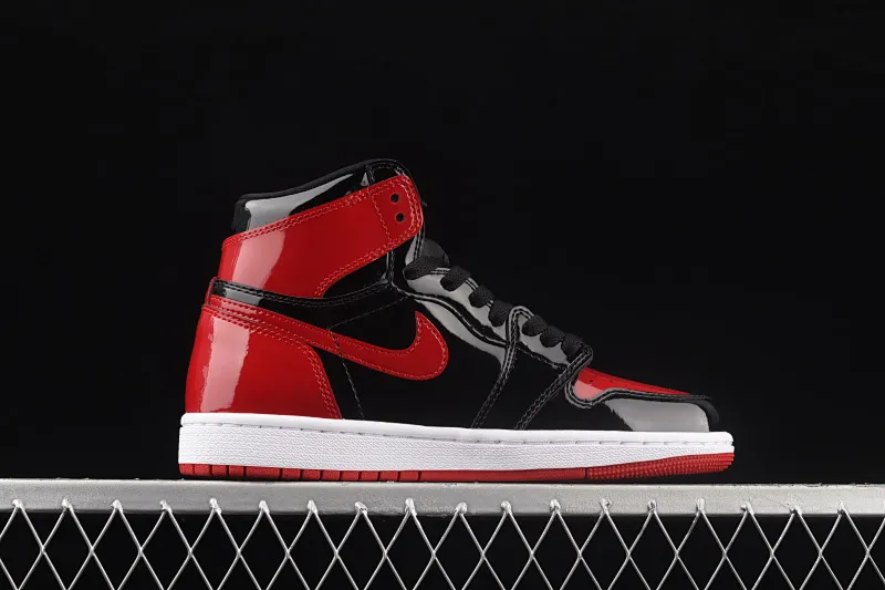 All categories Air Jordan Jordan series basketball shoes Air Jordan 1 High Pure original version Air Jordan 1 High OG "Bred Patent" AJ1 Joe 1 patent leather black and red high-top basketball shoes 575441-063